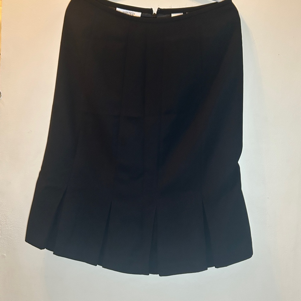 Kasper Elegant Black Skirt